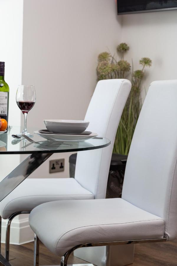 Bright Cheery 4 Bd Apartment By Brighton Station Zewnętrze zdjęcie