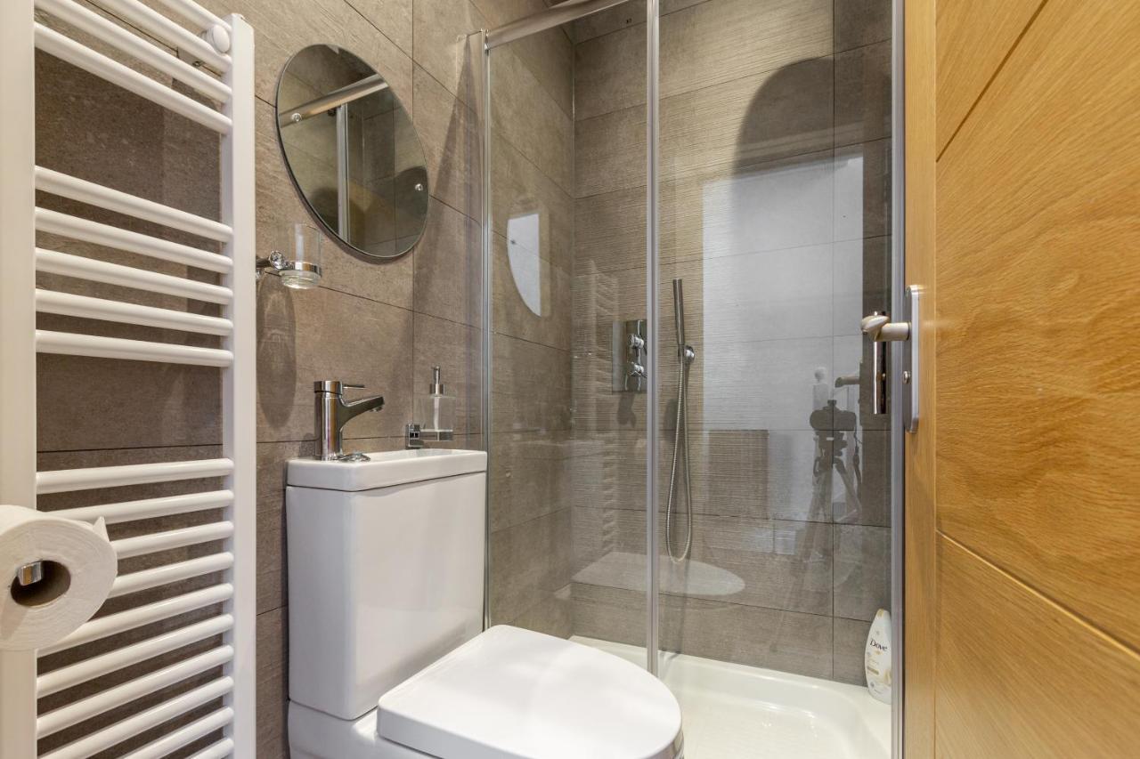 Bright Cheery 4 Bd Apartment By Brighton Station Zewnętrze zdjęcie