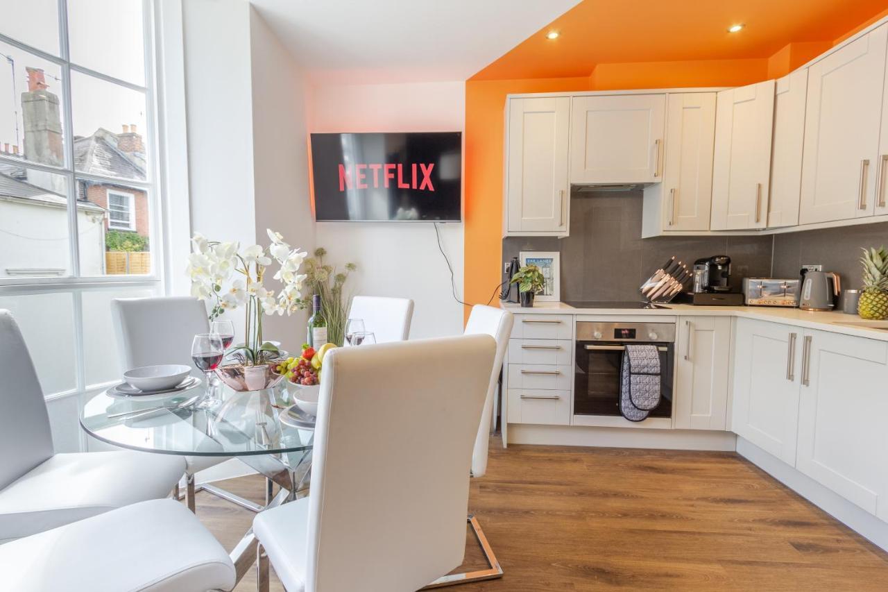Bright Cheery 4 Bd Apartment By Brighton Station Zewnętrze zdjęcie