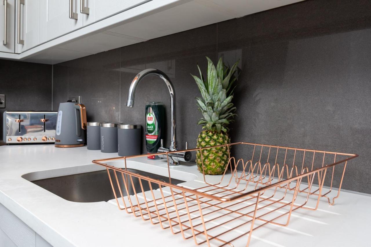 Bright Cheery 4 Bd Apartment By Brighton Station Zewnętrze zdjęcie